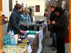 Fotogalerie: Na rosickém zámku se konal Svatomartinský košt