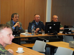Letiště v Náměšti nečekaně navštívil nový ministr obrany