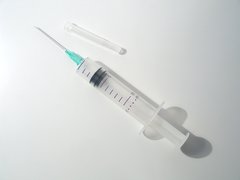 Policisté u Rouchovan zastavili řidiče. Ukázalo se, že řídil pod vlivem drog
