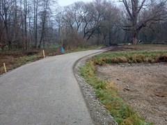 Čtvrtá etapa nábřežní cyklostezky v Náměšti byla dokončena