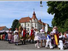 Začaly Dny Slavkova: krojované hody, jarmark, koncerty i otevřené kostely