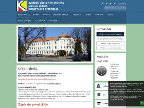 Tělecvična a hala ZŠ Komenského